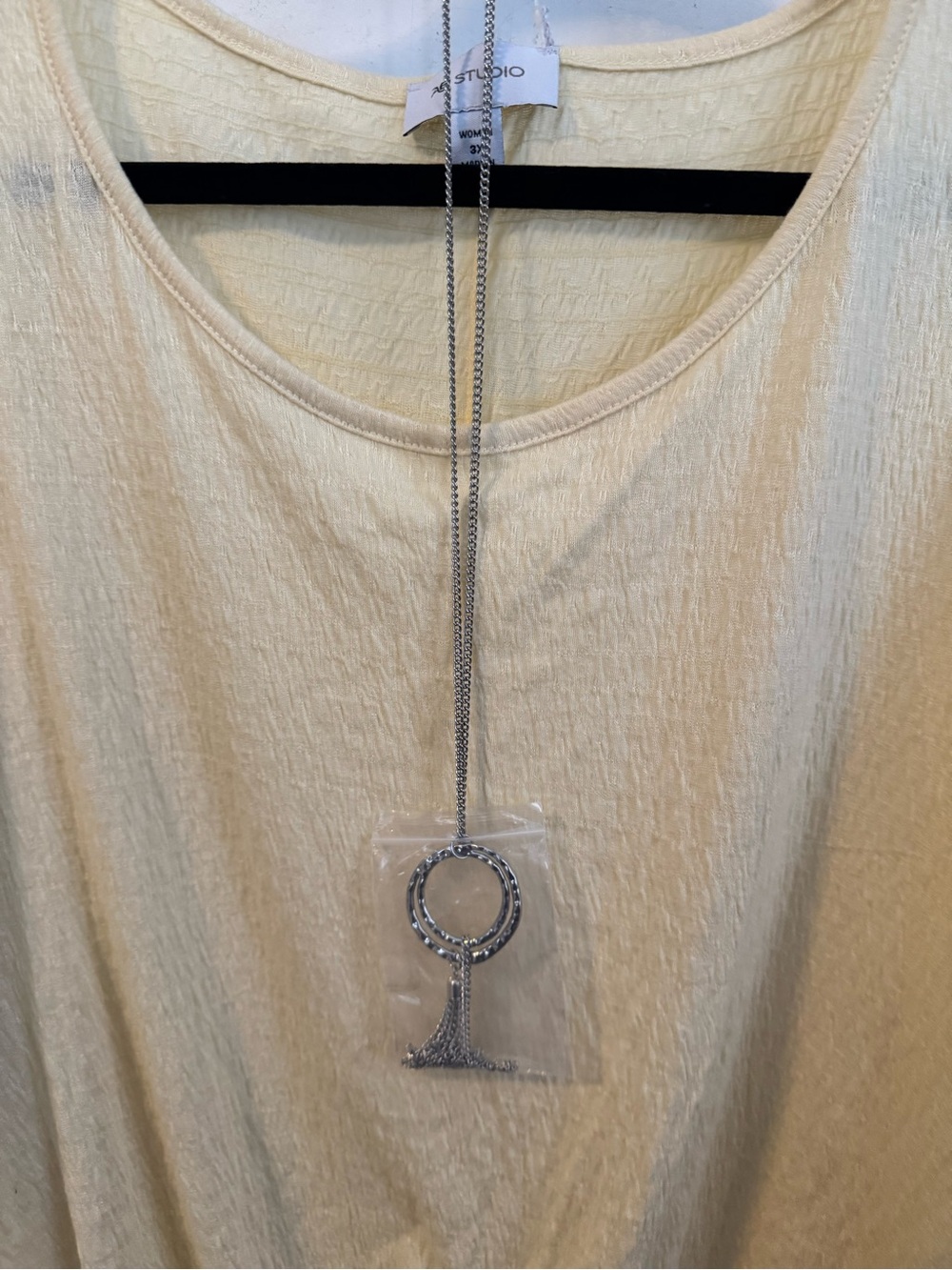 Butter Pale Yellow Knot-Front Short Sleeve Tunic - Picture 2 of 3